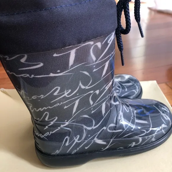 Armani Junior rain boots US9