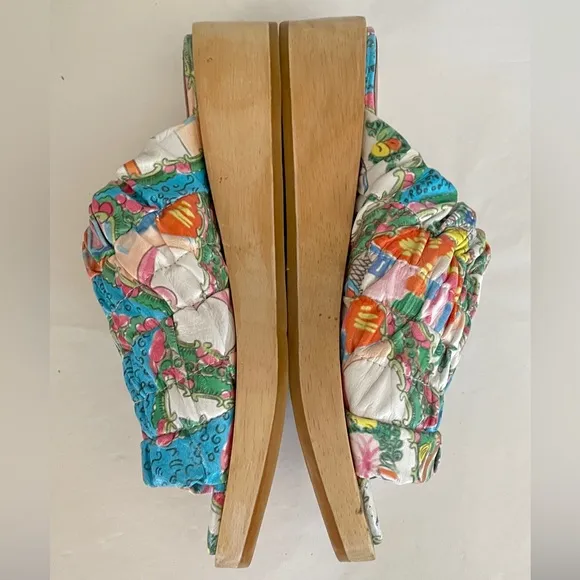 BEKLINA // Gathered leather wooden wedge platform Clog sandal in “Plate” Print