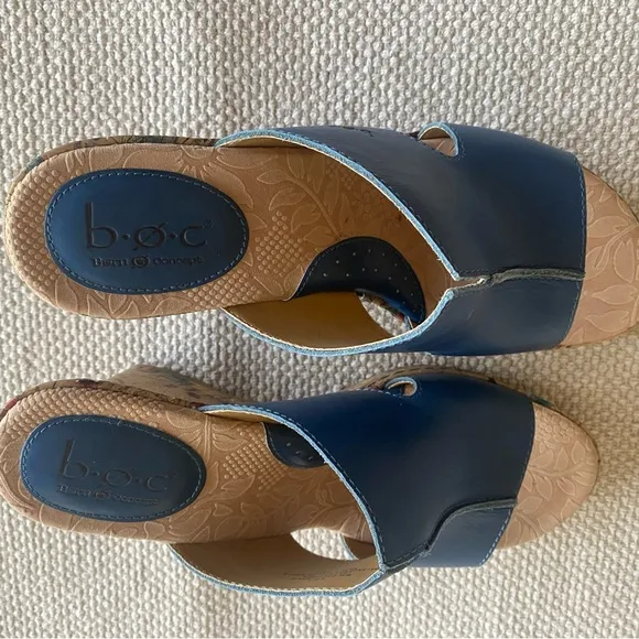 B.O.C.Born Concept Blue Leather Wedge Sandal Cork Floral Design EU 40.5,US 9