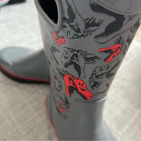 BOGS Big Kids Dinosaur Gray Rain Boots Youth Size 6
