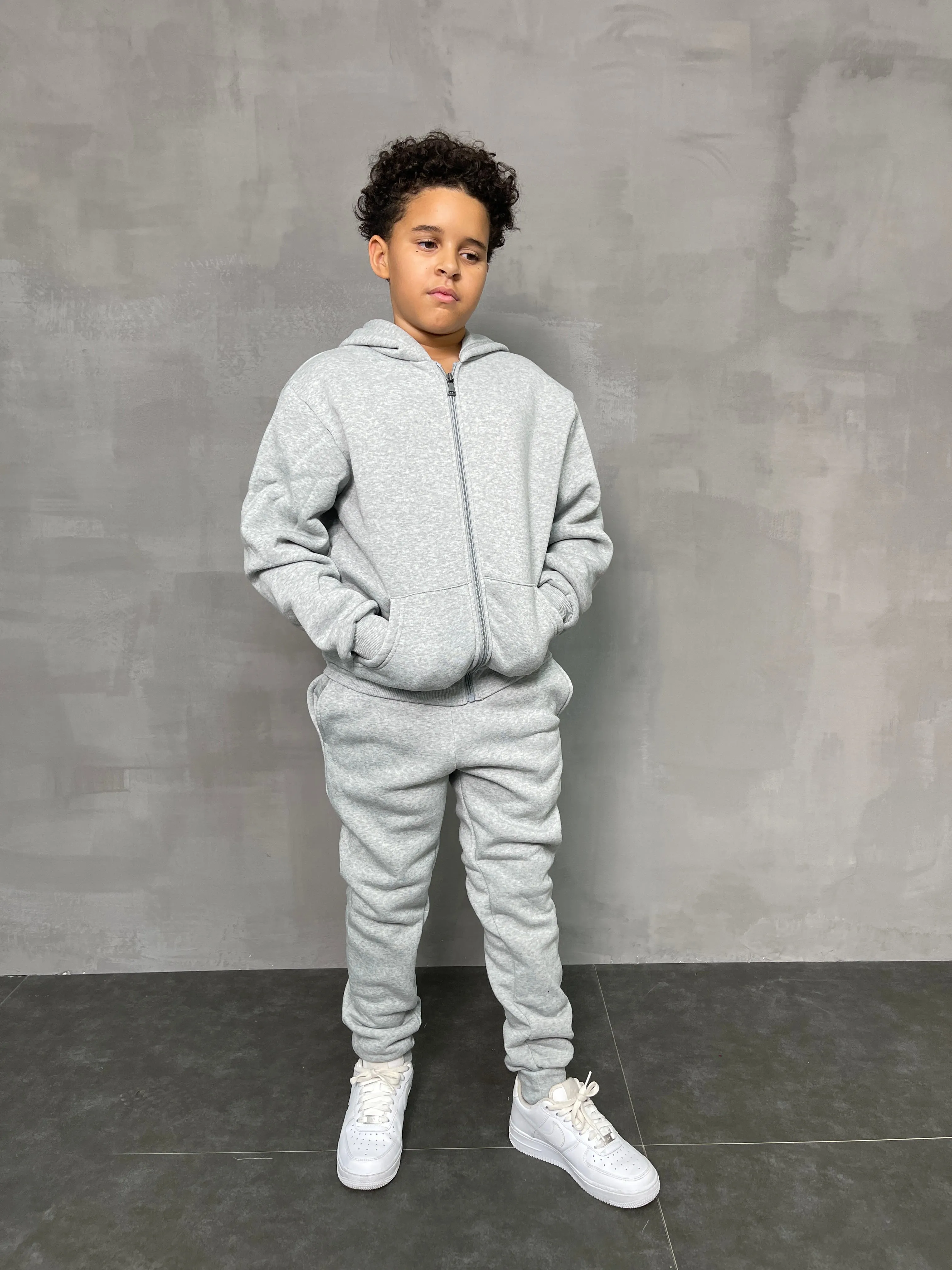 BT-BTF22591K- Kid's Zipdown Hoodie Sweatsuit (8PCS)
