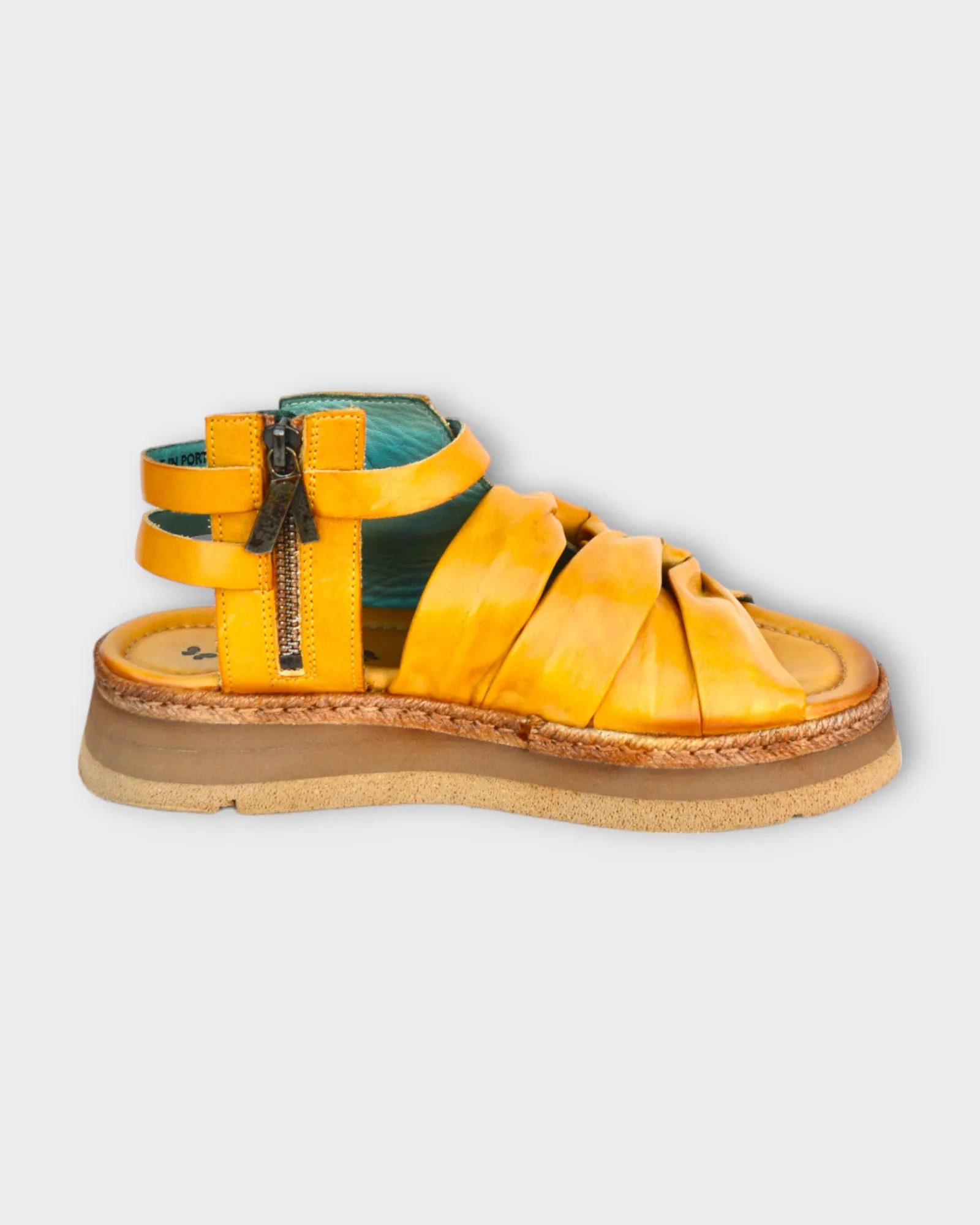 Felmini D388 Size 37 only