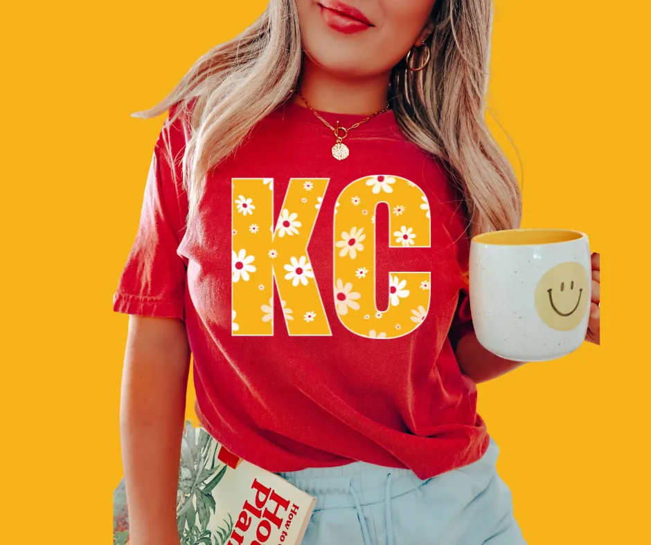 Gold KC Daisies Red Tee