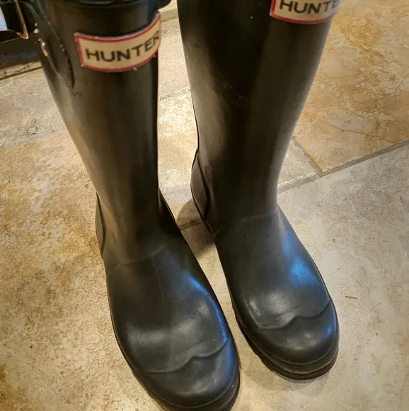 Hunter black tall rain boots size 3