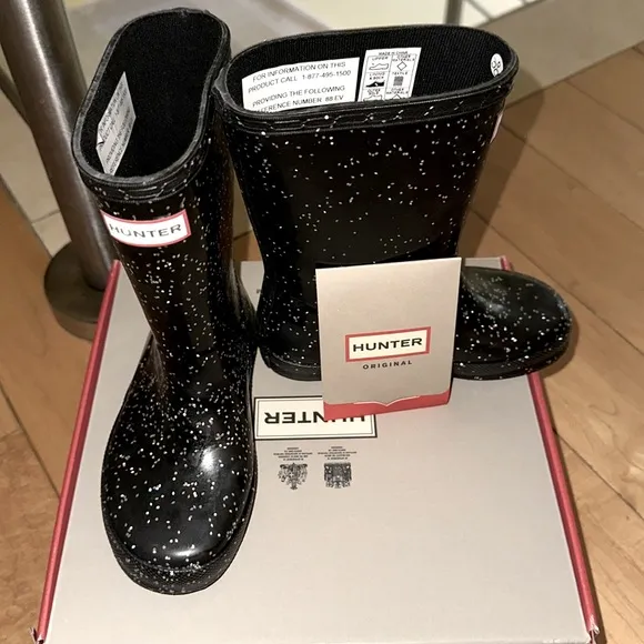 Hunter Kids’ Original First Classic Glitter Rain Boot in Black/Black New