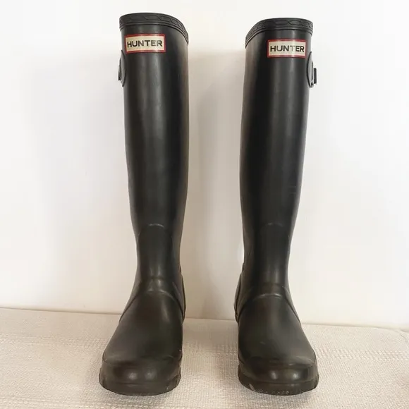 HUNTER Matte Tall Rubber Rain Boots Black Brown Kids size 4 M / 5 F