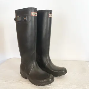 HUNTER Matte Tall Rubber Rain Boots Black Brown Kids size 4 M / 5 F