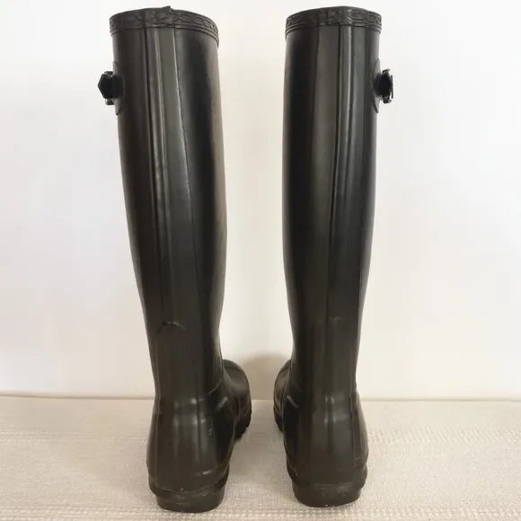 HUNTER Matte Tall Rubber Rain Boots Black Brown Kids size 4 M / 5 F