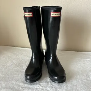 Hunter Original Kids Gloss Rain Boots, Black size 4B/5G