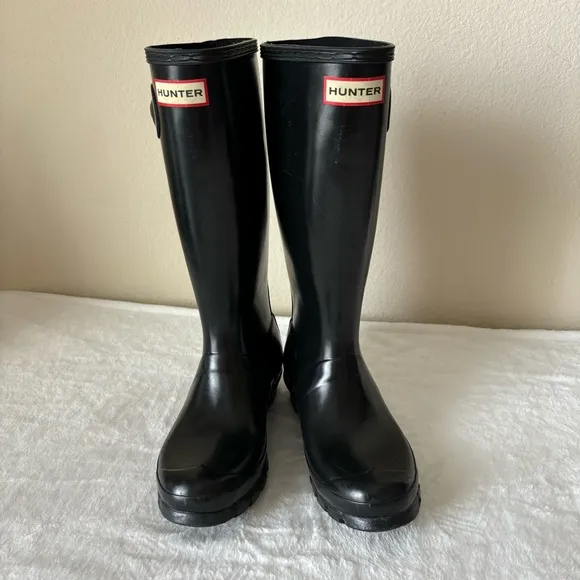 Hunter Original Kids Gloss Rain Boots, Black size 4B/5G