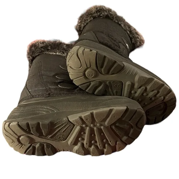 KAMIK BRAND momentum snow boot. Size 12. NWOT.