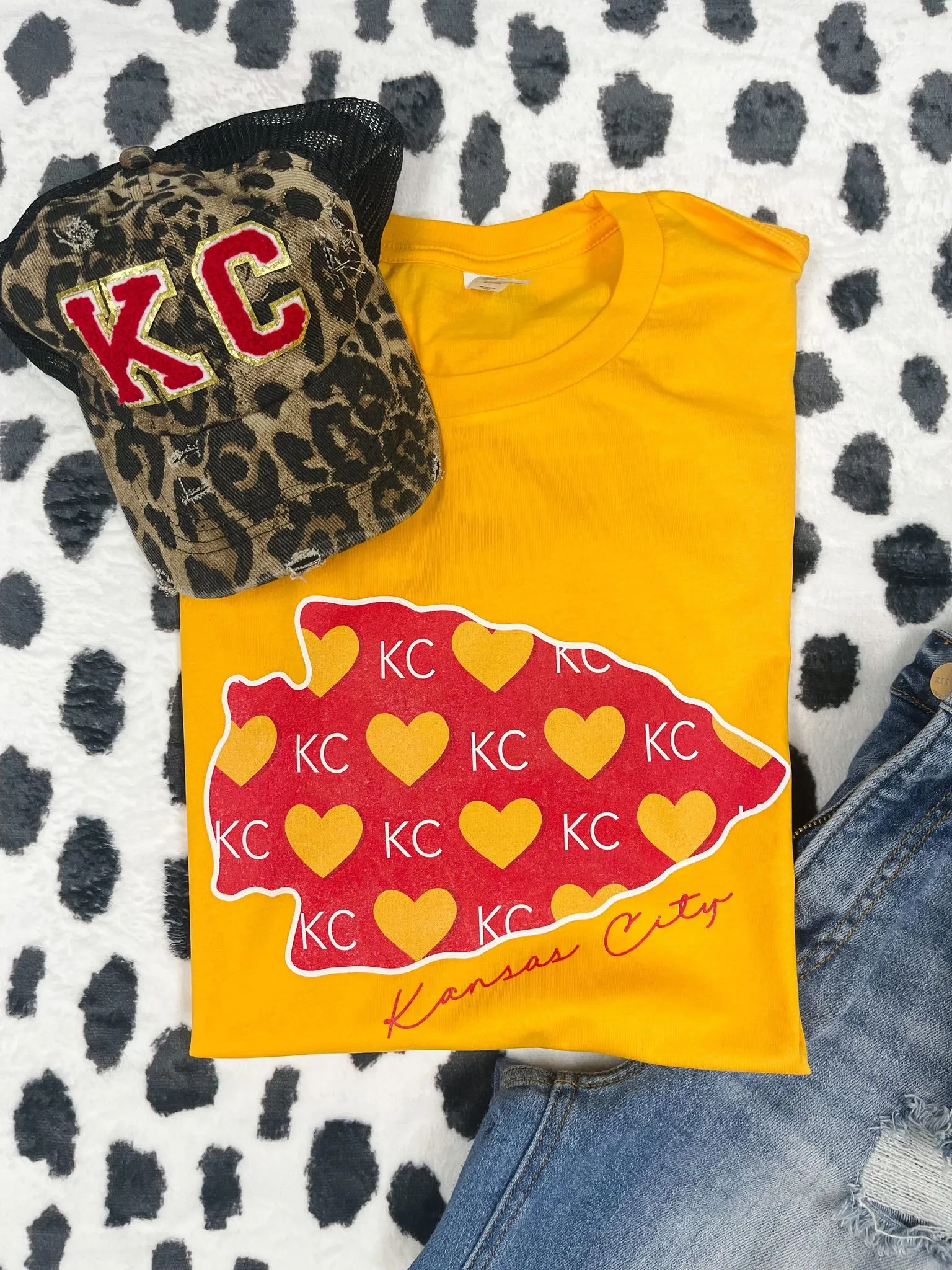 Kansas City Heart Pattern in Arrowhead Gold Graphic Tee