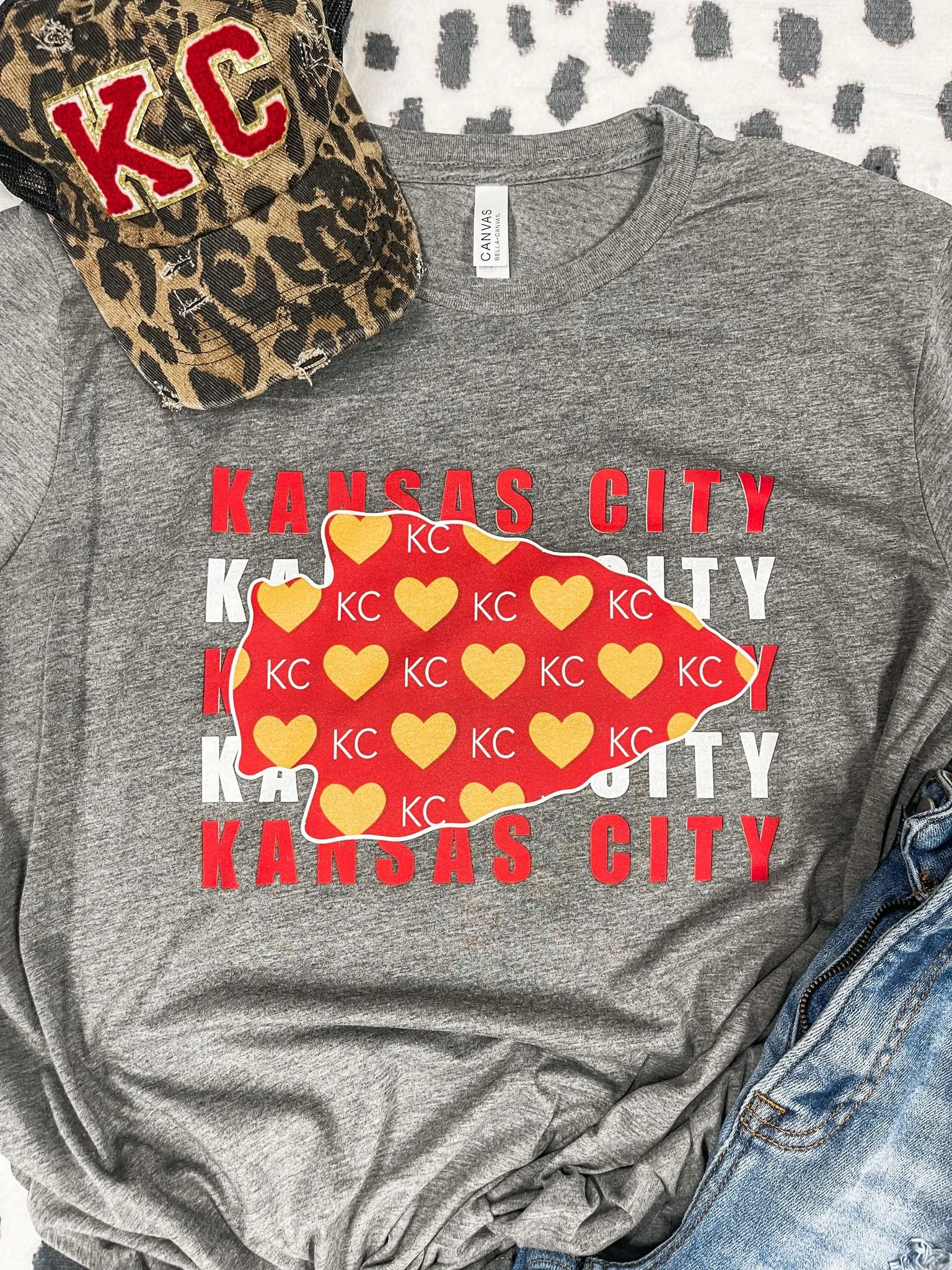 Kansas City Repeat Heart Pattern in Arrowhead Grey Graphic Tee