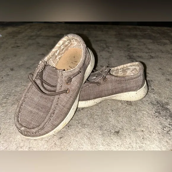 Kid’s Shoe Bundle