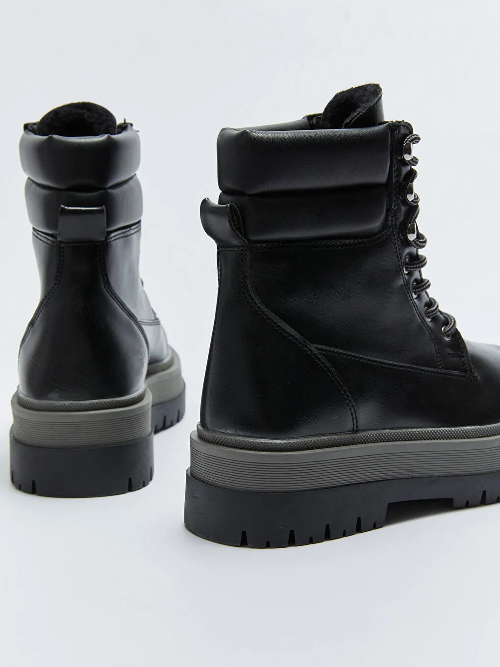 Lace-Up Women's Snow Boots