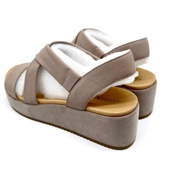 Lucky Brand Sandal Waldyna Crisscross Leather WedgeChinchilla Oyster Si…