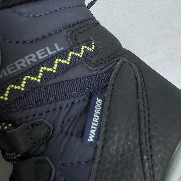 Merrell Unisex-Child Snow Crush 3.0 Jr Waterproof Boot insulated size 6 toddler