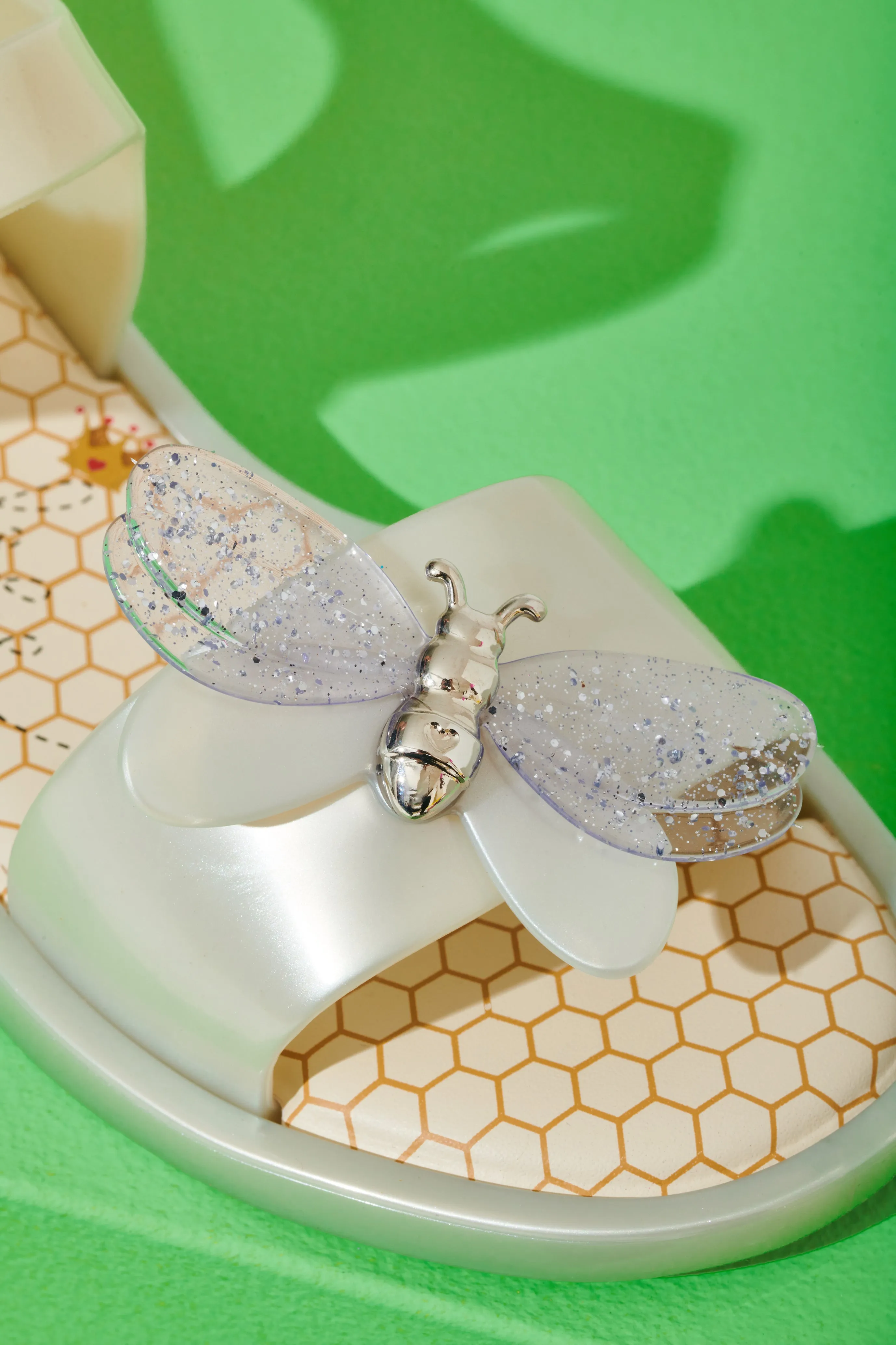 Mini Melissa - girls pearl bugs sandal