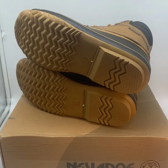 Nevados Menś  Waterproof Boot Size 12