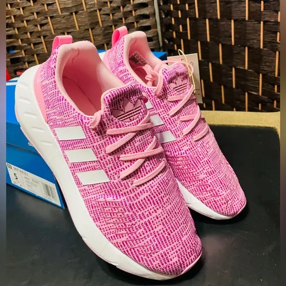 NWT Kids' Adidas Sneakers US 5 Big Kid / True Pink / White (#A8)