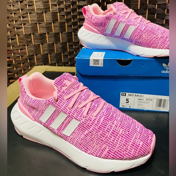 NWT Kids' Adidas Sneakers US 5 Big Kid / True Pink / White (#A8)