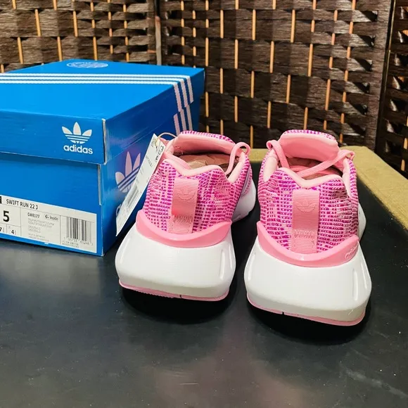 NWT Kids' Adidas Sneakers US 5 Big Kid / True Pink / White (#A8)