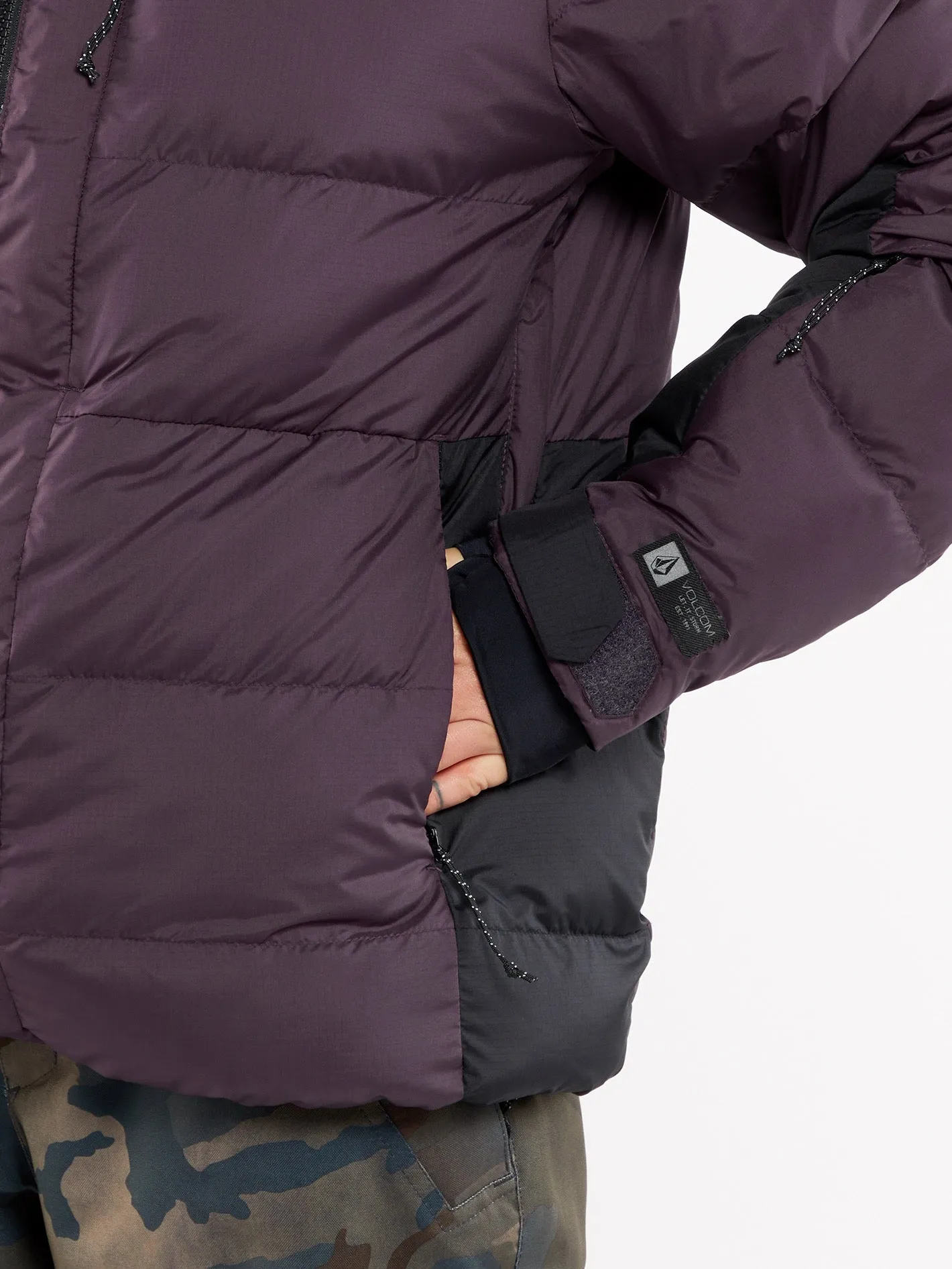 Puffleup Jacket - BLACKBERRY