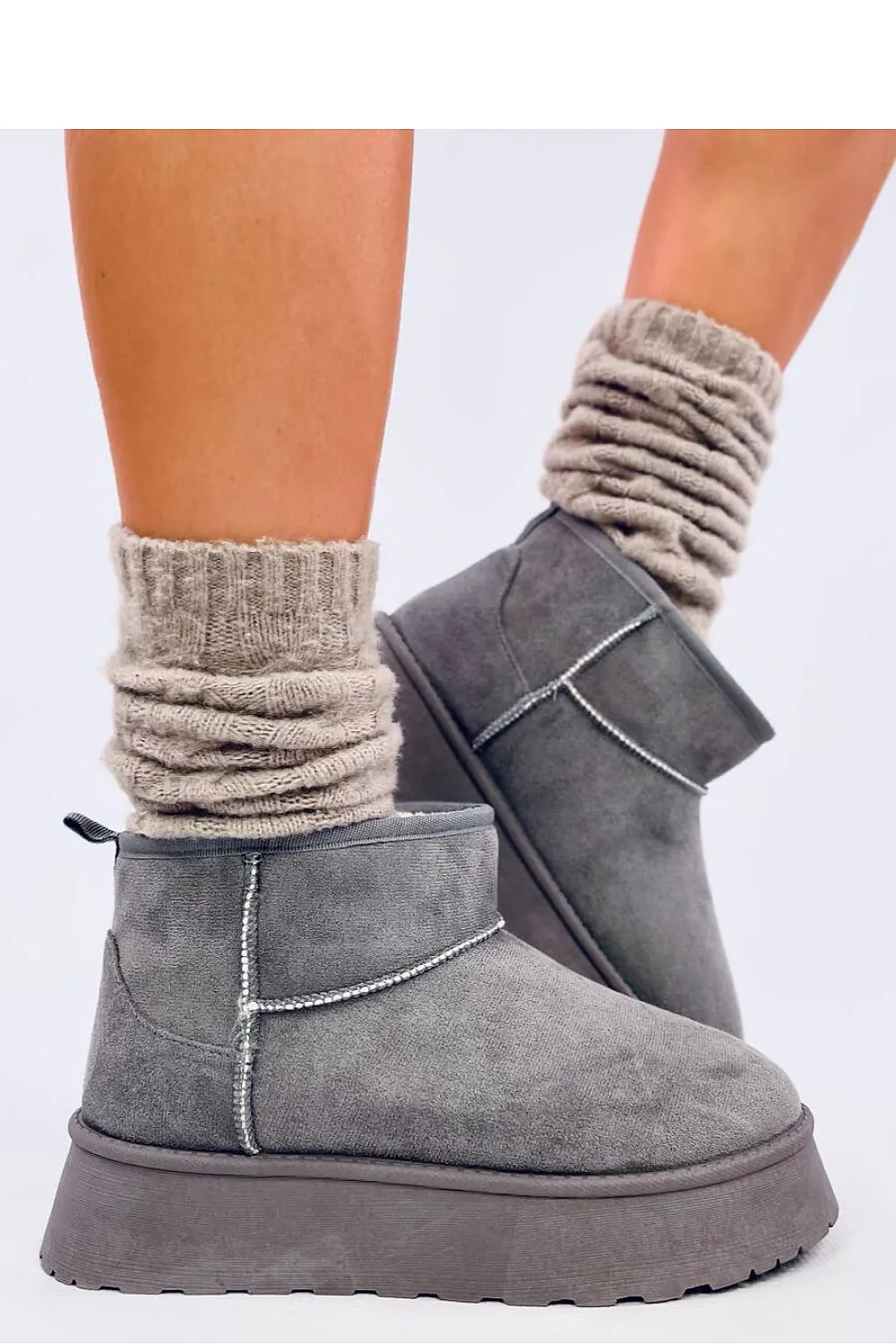 Snow boots