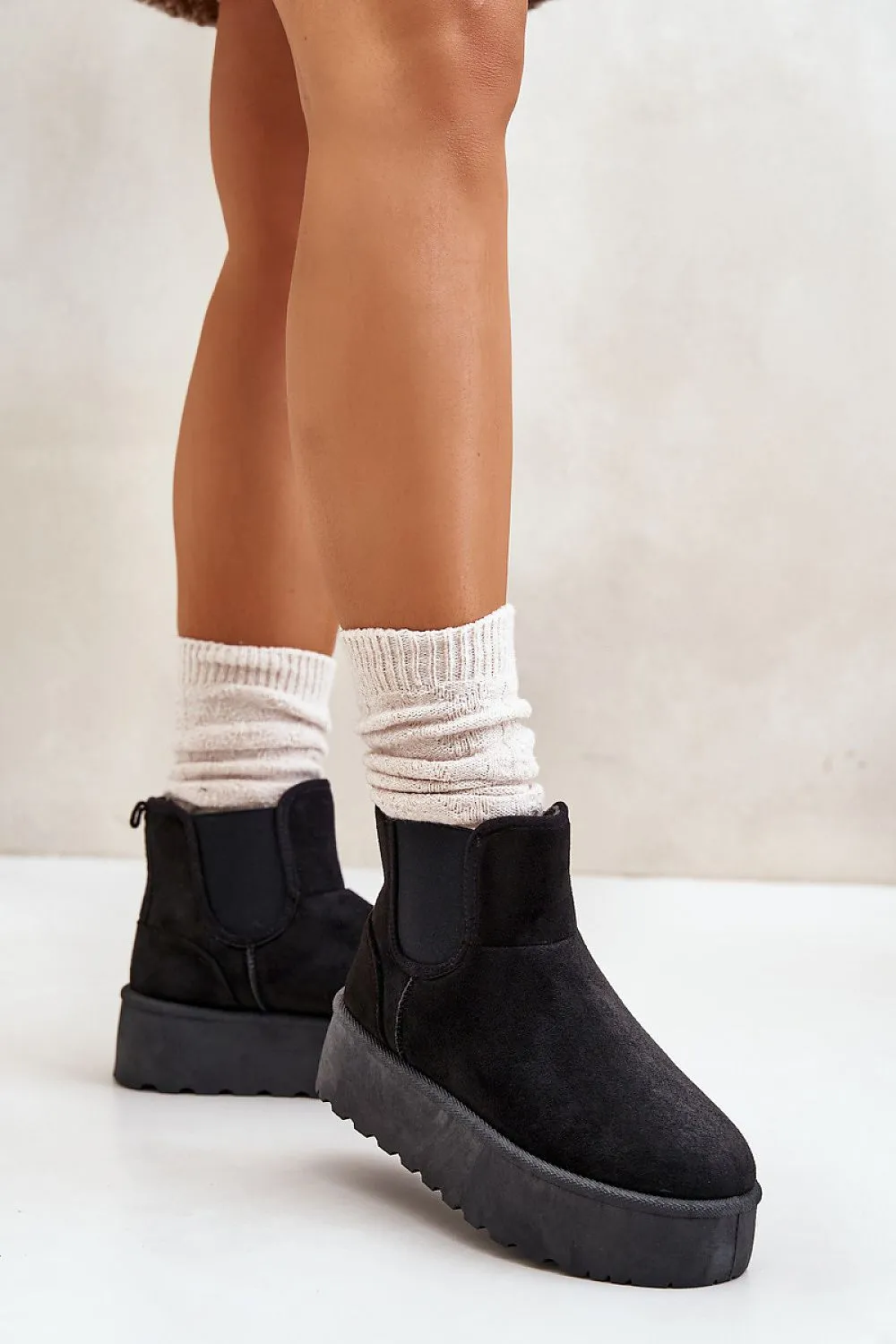 Snow boots