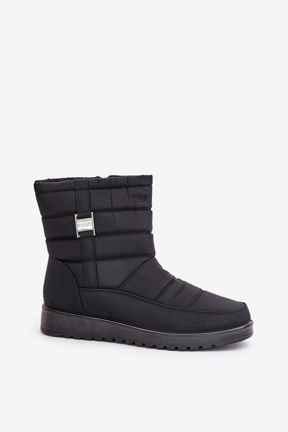 Snow boots