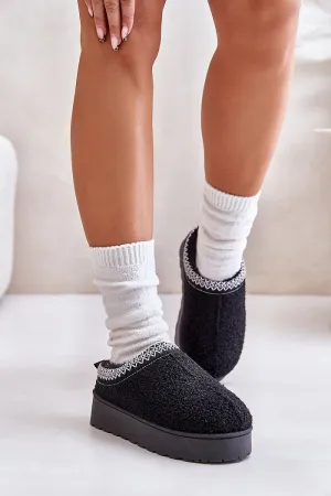 Snow boots