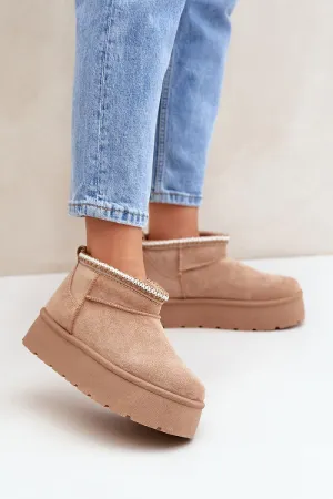 Snow boots