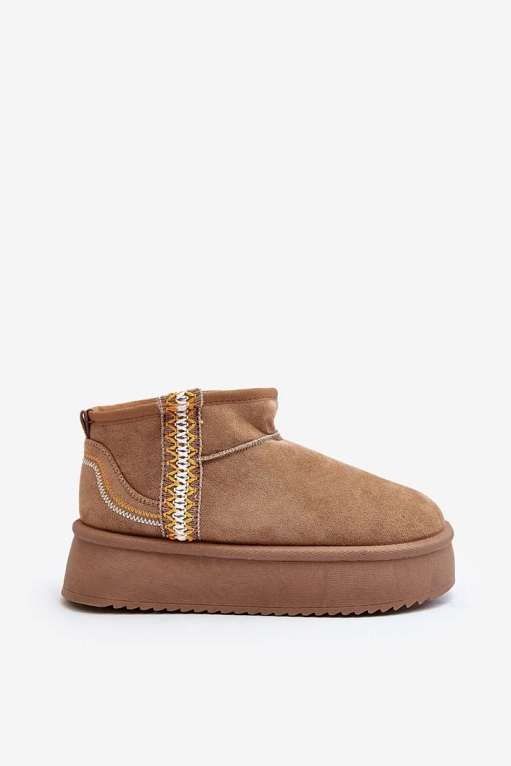 Snow boots