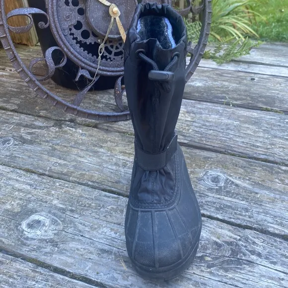 Sorel Black Snow Otter  Insulated Winter boot EUC size 2