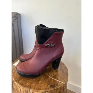 Sorel Medina 8.5 Burgundy Rubber Rain Boot Platform Heel Waterproof Slip On