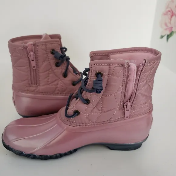 Sperry Kids Saltwater Girls Duck Boot in Blush/Pink Lace-up Zip Up Shoe Size 4