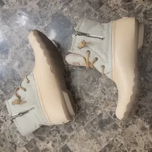Sperry Salt Water Duck Boots 8