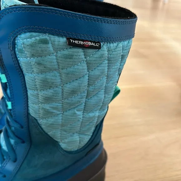The North Face | Youth Thermoball Utility Boot | Sz 4 | Color Blue