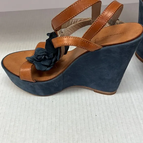 TOSCA BLU wedge shoes!