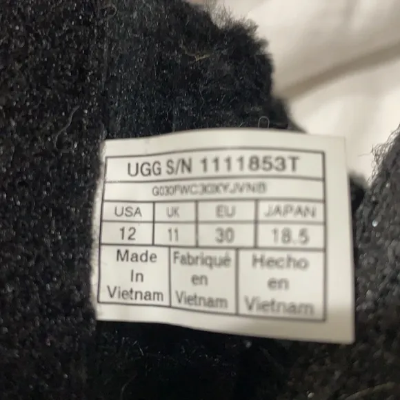 Ugg black shimmer 12 Velcro closure euc good rubber soles