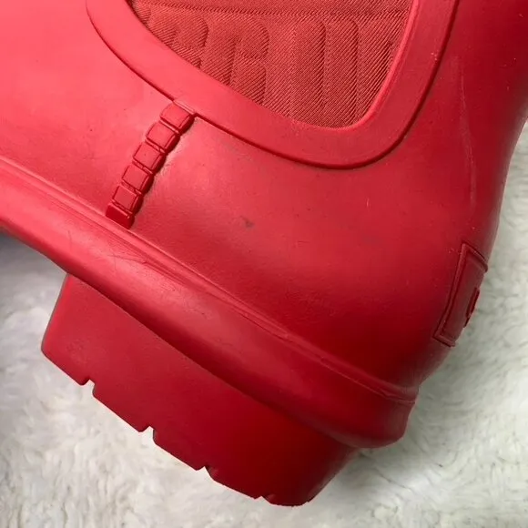 UGG Women's Chevonne Chelsea Red Waterproof Rain Booties Size 10