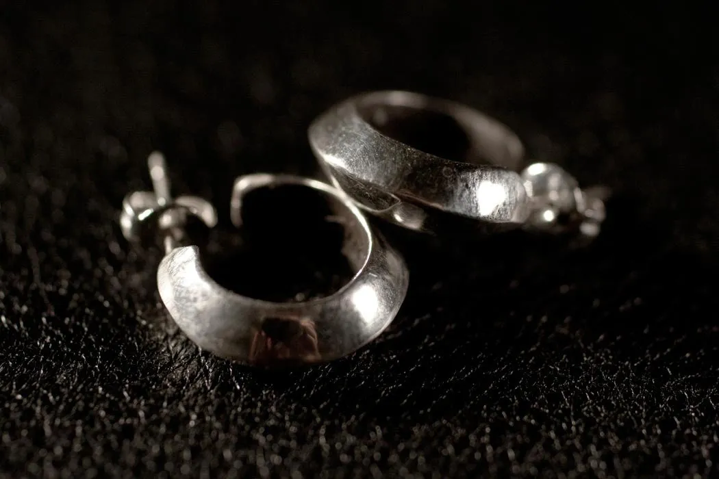 V-cut Earrings