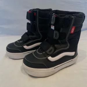 VANS Cruiser V Vansguard MTE - Kids Snow Boots - Black / White Toddler Size 12