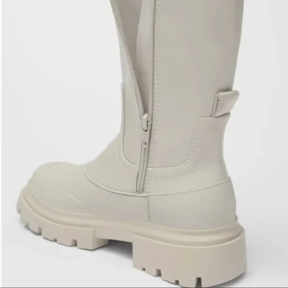 Zara boots big girl SZ 34